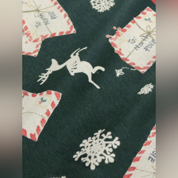 Burt’s Bees Letters to Santa Organic Cotton Matching Family Pajamas - Picture 2 of 3